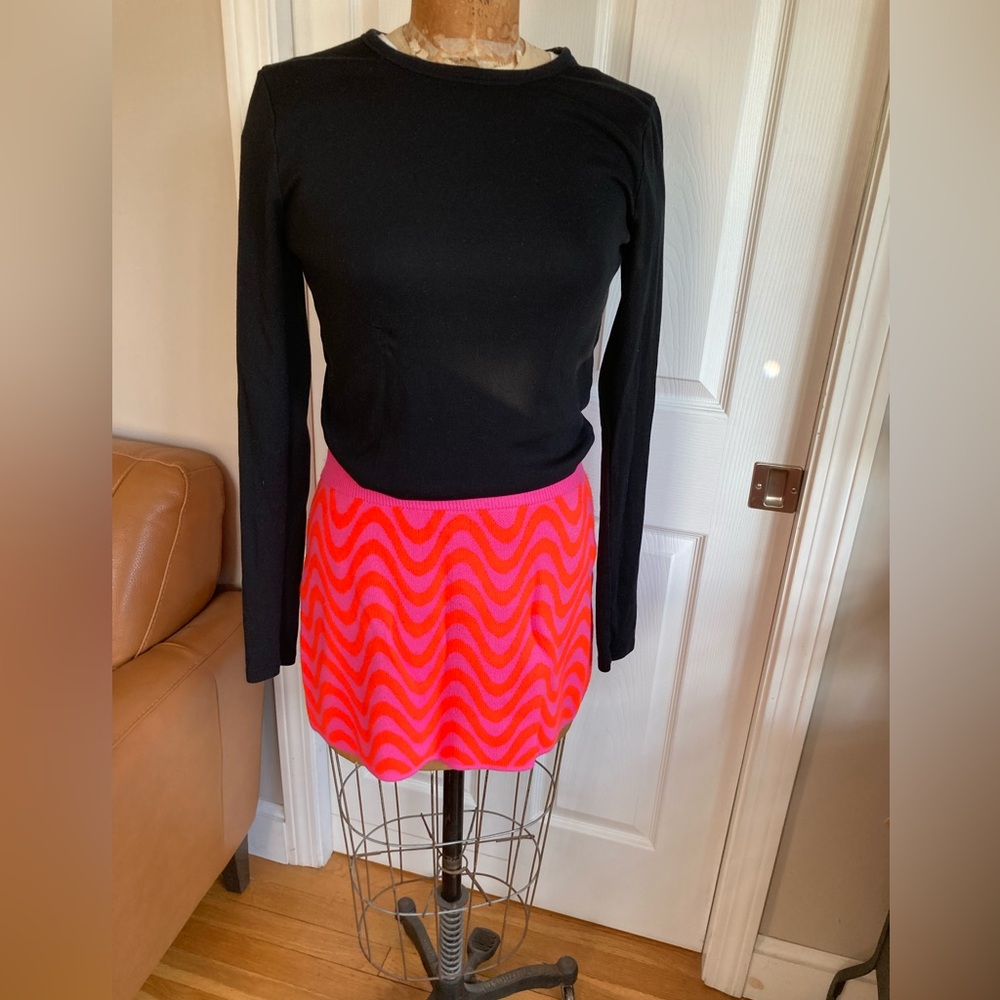 H&M Hot Pink and Neon Orange Wave Knit Mini Skirt